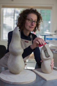 Shelley Spira Burns, working in her studio. Photo by ©PernillaPersson.com 2016